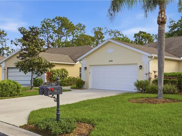 5778 Greenwood Cir, Naples, FL 34112