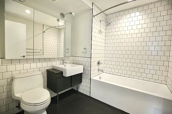 Rented by Vertical Real Estate LLC | media 6