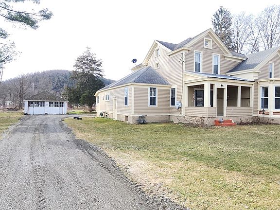 3rd image of 16 Ithaca Rd