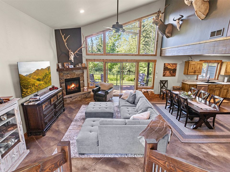 1st image of 538 E Evergreen Dr