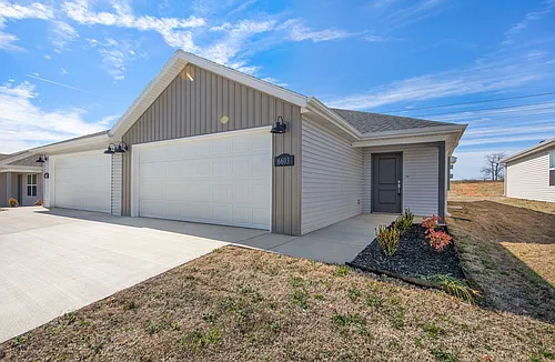 6603 NW Altus St Photo 1