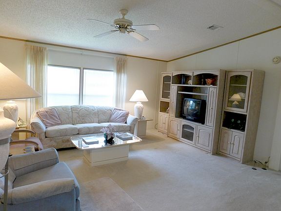 2nd image of 240 Caviller Ct