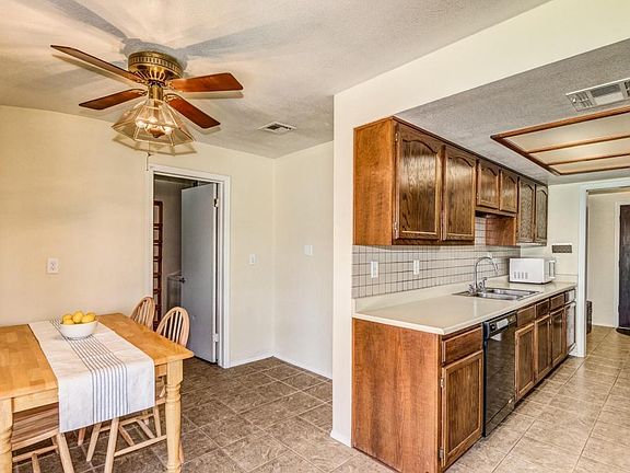 5th image of 7026 E Holly St