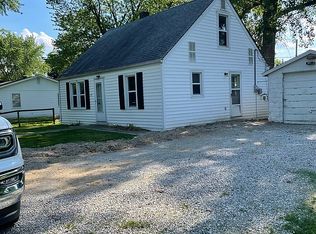 133 N 5th St, Ashley, IL 62808