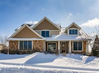 1735 Alphon Dr, Victoria, MN 55386