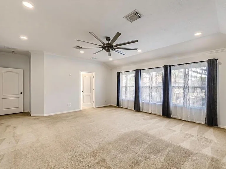 18919 Squirrel Oaks Dr — Photo 14