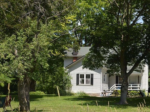 4th image of 4561 N Lake Rd