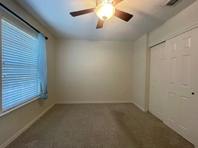 3222 Mapleridge Dr — Photo 25