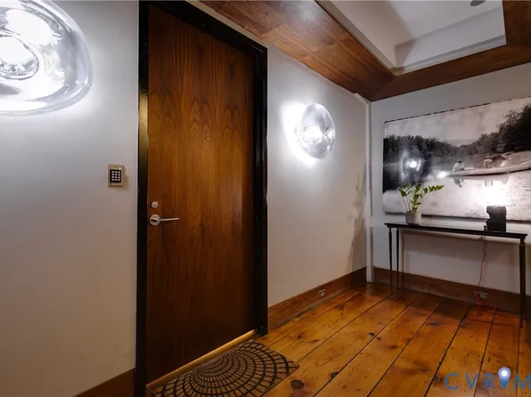 1306 W Cary St #A, Richmond, VA 23220