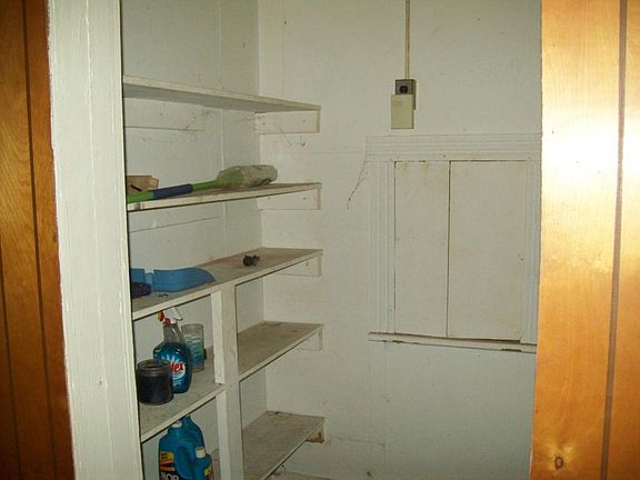 2nd image of 90 Cove Mountain Ln