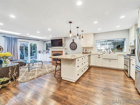 2nd image of 6051 Tamilynn St