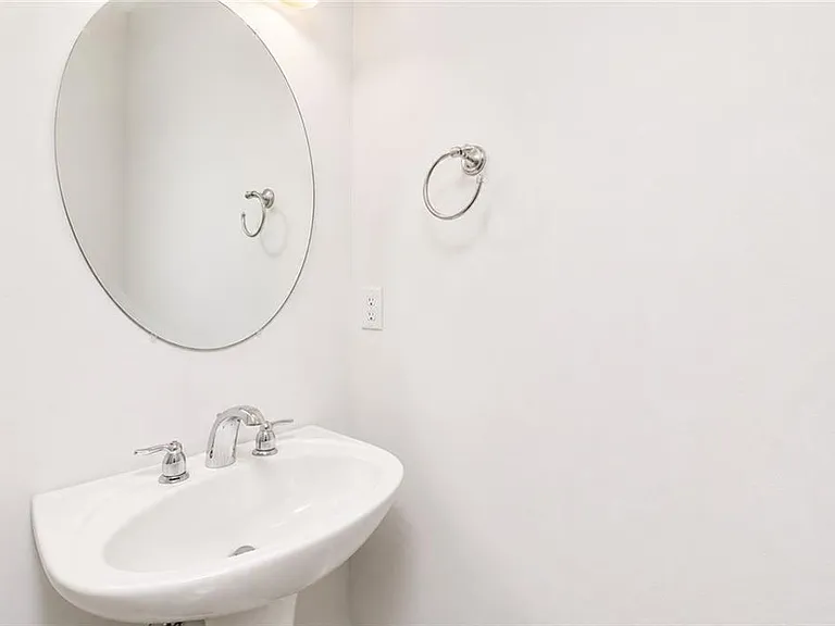 9034 Woodland Trl — Photo 11