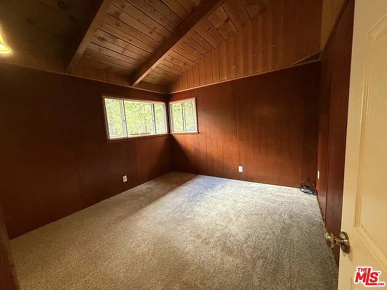 42995 Sunset Dr — Photo 4