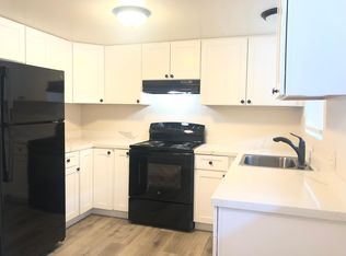 1320 Yulupa Ave APT 9, Santa Rosa, CA 95405