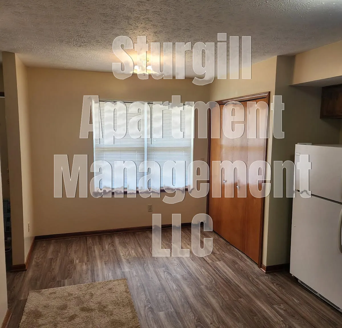 2 bed, 1.5 bath, 1188 sqft, $900 — Photo 2