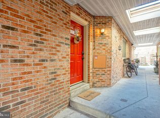 238 Queen St APT 6, Philadelphia, PA 19147