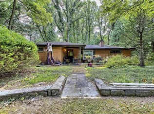 1402 Rolling Acres Rd, Latrobe, PA 15650