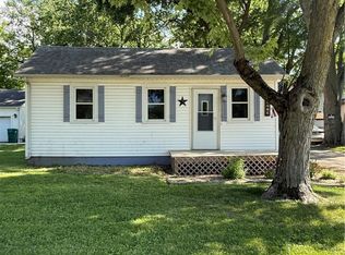 1529 W Ravina Park Rd, Decatur, IL 62526