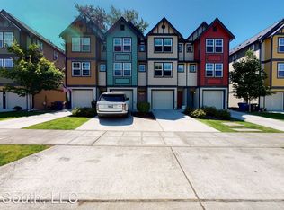 7111 27th Ave SW, Seattle, WA 98106