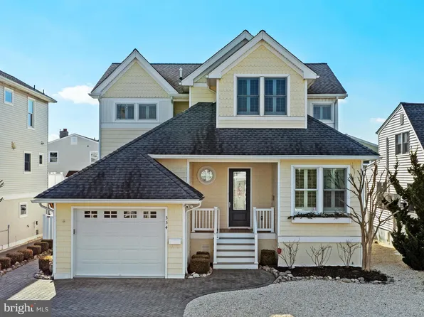 334 N 2nd St, Surf City, NJ 08008