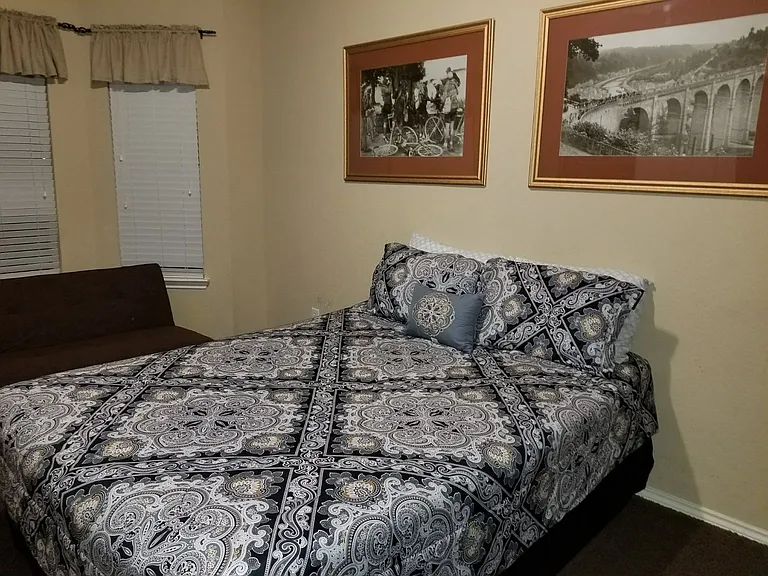 BEDROOM DOWNSTAIRS