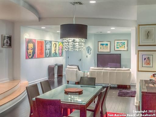 4th image of 230 DWYER AVE #705