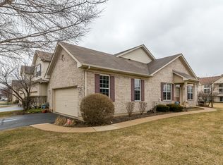 976 Oak Ridge Blvd, Elgin, IL 60120