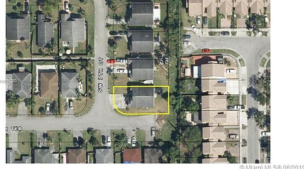 1st image of 775 SW 7th Ct