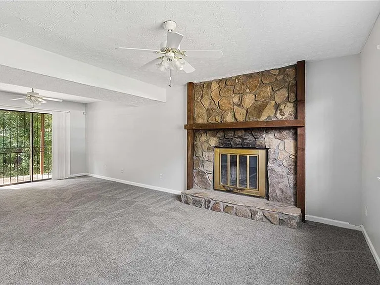 7055 Hania Dr — Photo 25