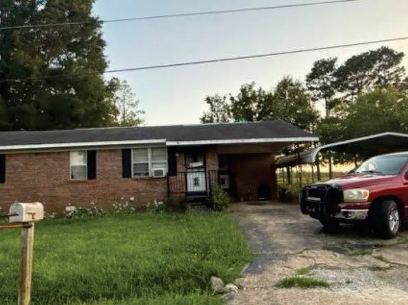 110 Glover St, Atwood, TN 38220