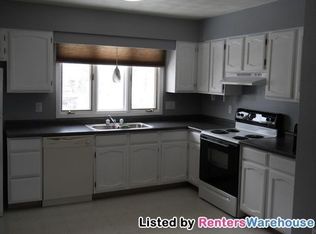 2072 Greenwood Dr #A, Owatonna, MN 55060