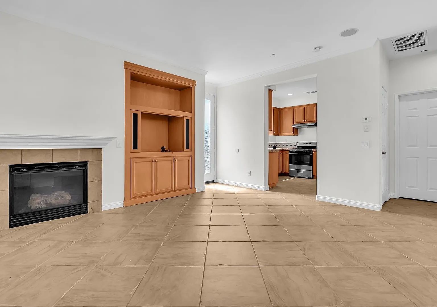8798 Nozay Lane — Photo 4
