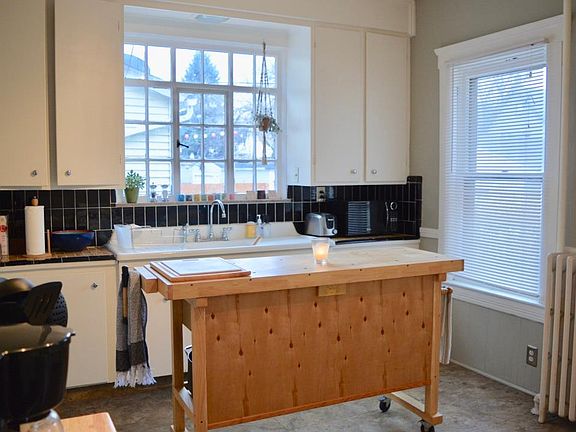 5th image of 1422 Rosewood Ave #2