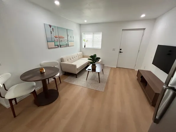 (undisclosed Address), Vista, CA 92083