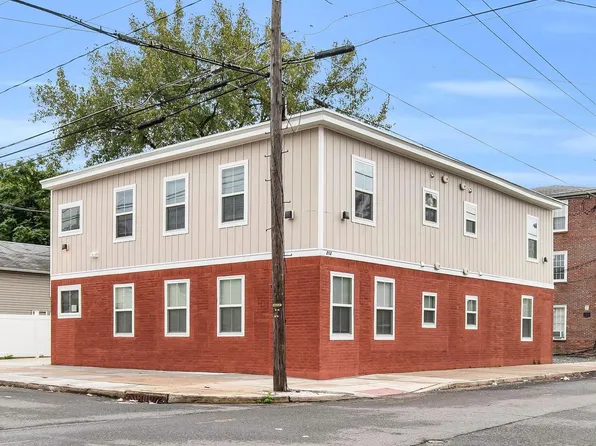 202 Foundry St, Florence, NJ 08518