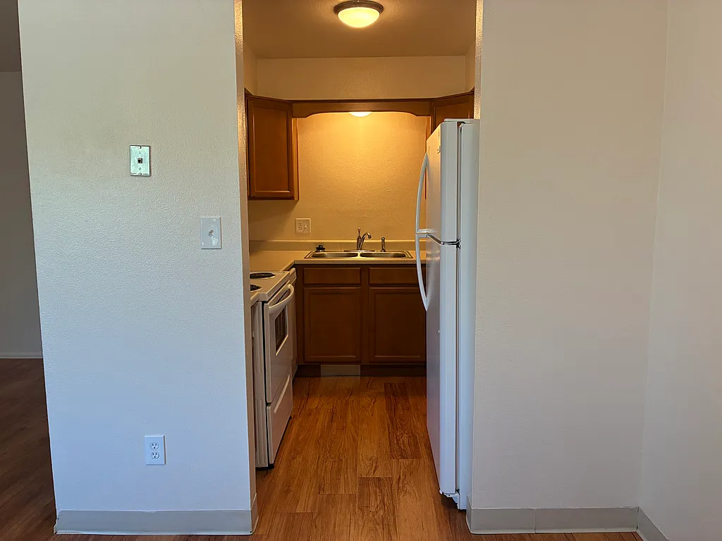 2 bed, 784 sqft, $1,500 — Photo 3