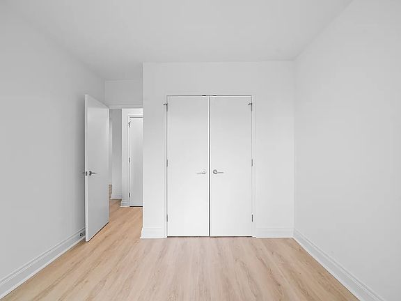 5th image of 212 E 47th St APT 26J