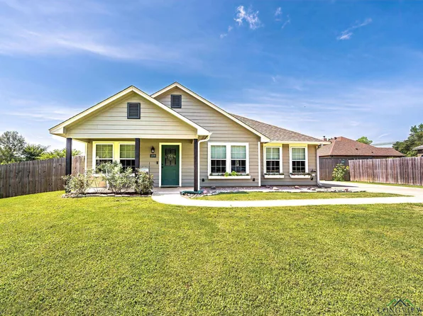 1099 N Willow Oak Rd, Gladewater, TX 75647