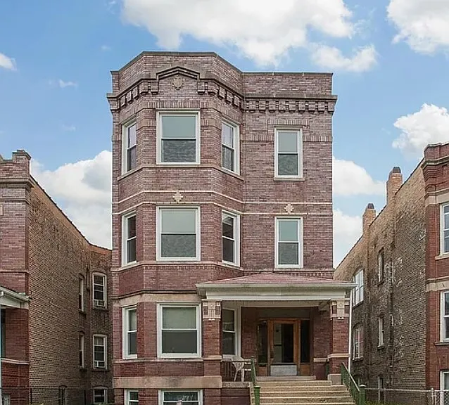 2341 W Cortez St #1 — Photo 1