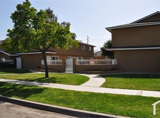 586 Penrose Dr APT D, Corona, CA 92878
