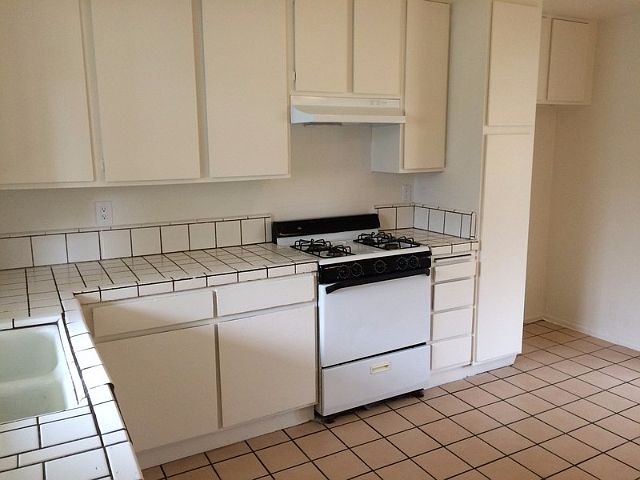 1st image of 221 N Dalton Ave APT 1