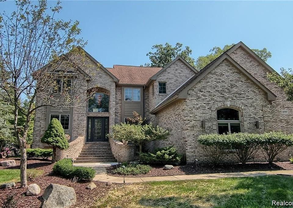 1st image of 21757 Westcroft Dr
