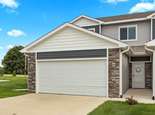 807 Umbra Pl, Norwalk, IA 50211