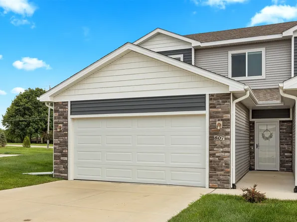 807 Umbra Pl, Norwalk, IA 50211