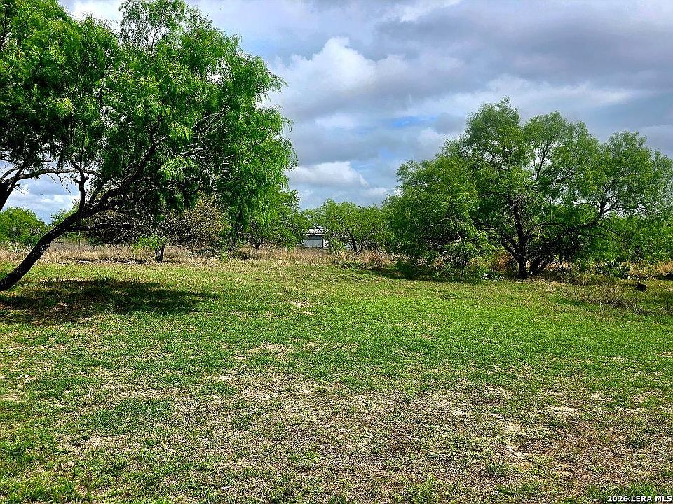 2nd image of 136 COUNTY ROAD 6847 LOT 263