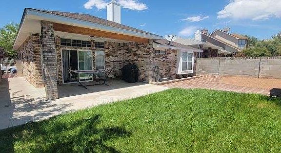 3rd image of 9320 Saguaro St NW