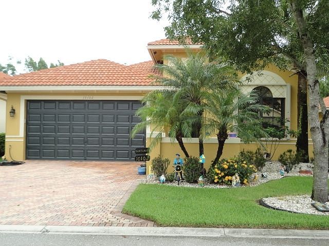 2nd image of 10102 Noceto Way