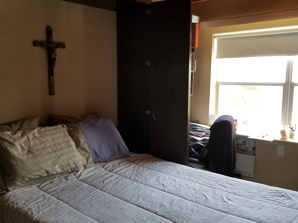 2ND BEDROOM WITH WOOD BEAMS