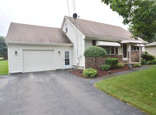 129 Mapleview Ct, New Middletown, OH 44442