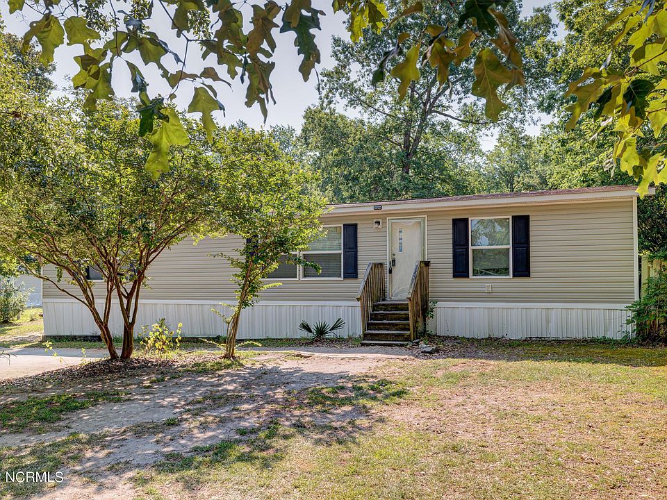 1st image of 8719 Old Forest Dr NE